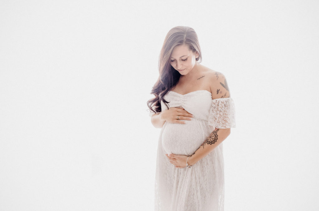 Schwangerschaftsfotos Babybauch im Studio in Kempen