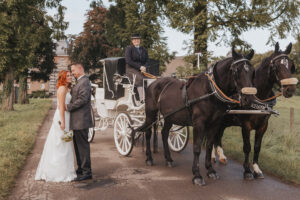 Brautpaar Fotoshooting mit Kutsche n Duisburg